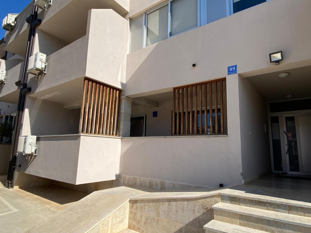 Apartment Niko Medulin Bagian luar foto