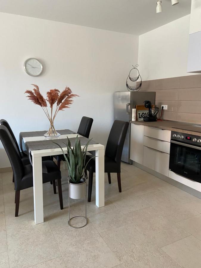 Apartment Niko Medulin Bagian luar foto